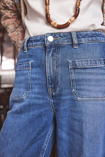 Picture of LUNA FLARED JEANS